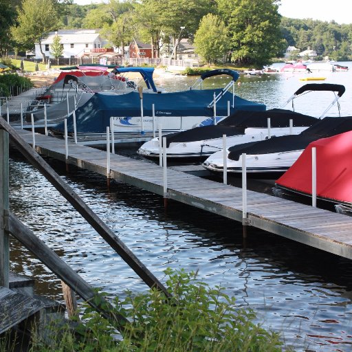 Anchorage at the Lake - NH Cabin & House Rentals on Lake Winnisquam near Weirs Beach and Lake Winnipesaukee. Near Gunstock & Tanger Outlets