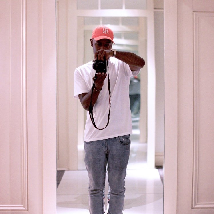 Music & Visuals Are My Thing! 
Vi$ioNaiRe (( V$NR )) is the Brand and g2 is the team.