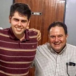 Soy Ingeniero Civil Papa de David Eduardo un Gran Muchacho Médico Cirujano en el Hospital Adolfo Pons en Maracaibo y soy creyente con Fe en Nuestro DIOS