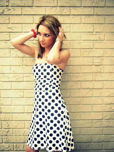 miaissocoollike's profile picture. 