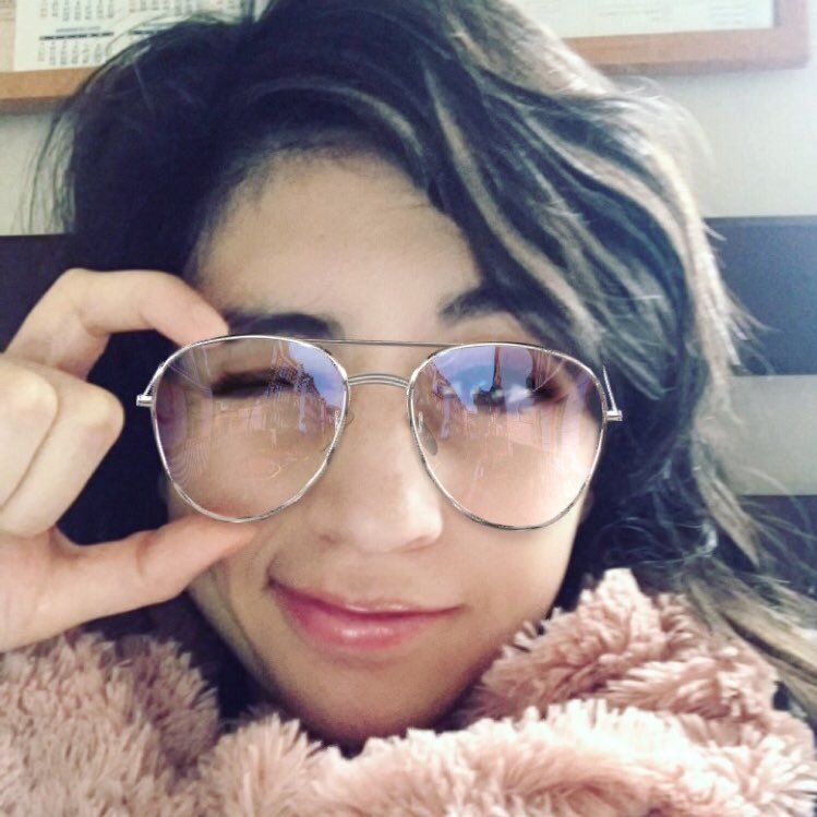 feliibarraza's profile picture. me encanta leer, dibujar, estoy obsesionada con Kvothe; estudio Odontología