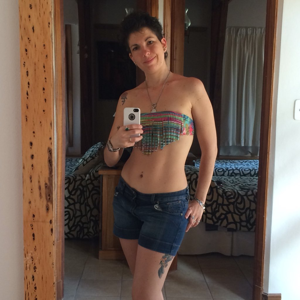 carlamagali's profile picture. 