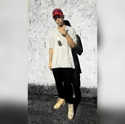 MarlonO80539433's profile picture. Eu vou deixar o mundo se fuder, pra dar valor quando perder.