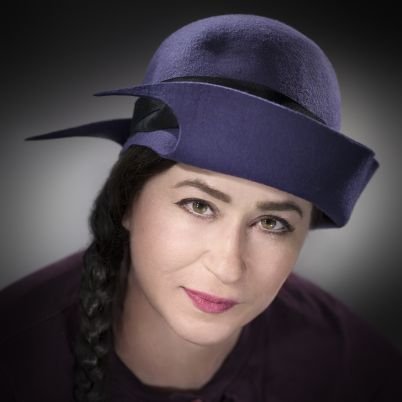 profdianaderval's profile picture. Researcher in behavioral #neurosciences @DervalResearch, inventor of the #HormonalQuotient, AMA-best marketing book finalist with #RightSensoryMix