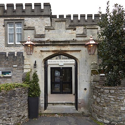 The majestic Ryde Castle is a former Victorian manor ideally located on Ryde seafront overlooking the picturesque marina. Hope to welcome you soon!