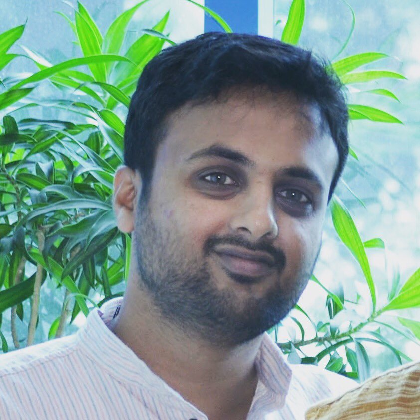 ಕನ್ನಡಿಗ | IT professional | Cyclist | Federalist | Interested in ಕನ್ನಡ literature, cinema and dram | RCB Supporter