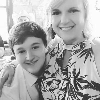 docsteph99's profile picture. Mom, Wife, Athletic Trainer