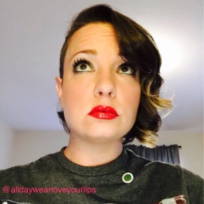 LoveyourlipsAFB's profile picture. I'm what you might called vertically challenged 🤷🏼‍♀️ I Love God, Family,Friends,Pets,Lipstick,Skin Care, The Out Doors, Movies 🎥, & Senegence 💋