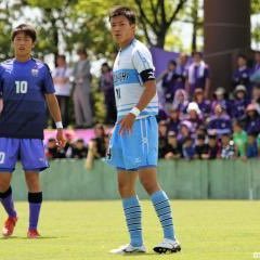 現在は社会人サッカーで現役を続けながら、コーチとしても活動しています。CB→MF→SB 世界で通用する日本人を育てる。ブログもちょくちょく書いているので是非読んでください⚽️https://t.co/X2Iz5UwMbN