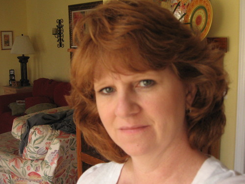 I plan meetings for pharmaceutical companies, am a single of mom of three girls and am trying to have a life!.