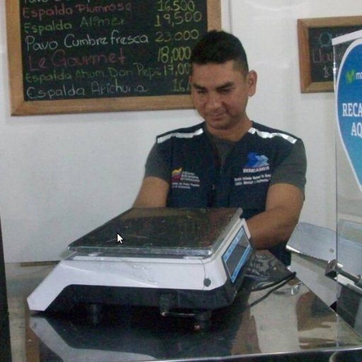 catolico, abogado, y antiemperialista. funcionario de sencamer procedimientos administrativos