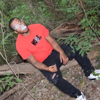 lc_dinero's profile picture. 