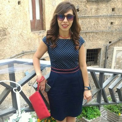 StefCasella46's profile picture. Tenace? Mmm si! Solare? Certo! Entusiasta nell'affrontare nuove sfide, appassionata di ballo e web marketing, particolarmente di SEO #seosunrise #caraibico