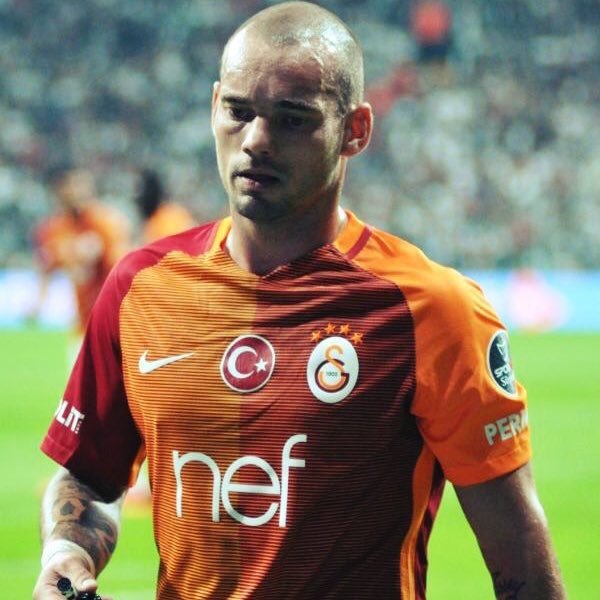 Galatasaray// Cocukluk askimsin !!! “İstikbal Göklerdedir” K.Atatürk