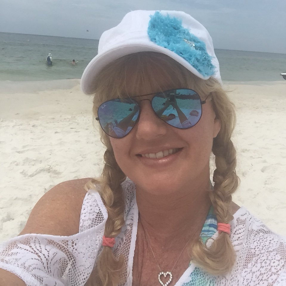 Jennylea68's profile picture. Wife. Mother. Republican. Florida State Seminole. Proud American. You don't have to be perfect to be beautiful.🌸🌺