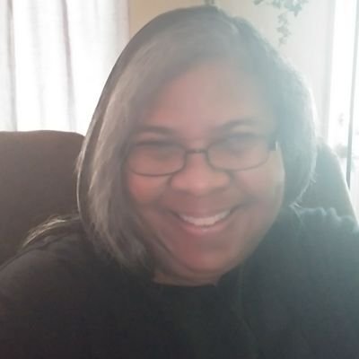 ValerieLingo's profile picture. 