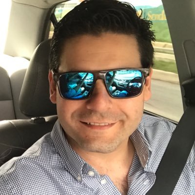 valmorelopez's profile picture. Comunicador Social.