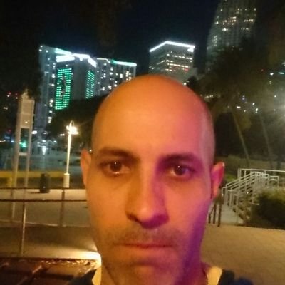 farisbadin's profile picture. 