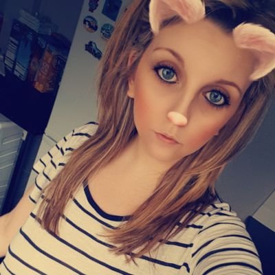 KelsieBarrett94's profile picture. 
