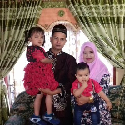 andeskobar's profile picture. Biasa aja...