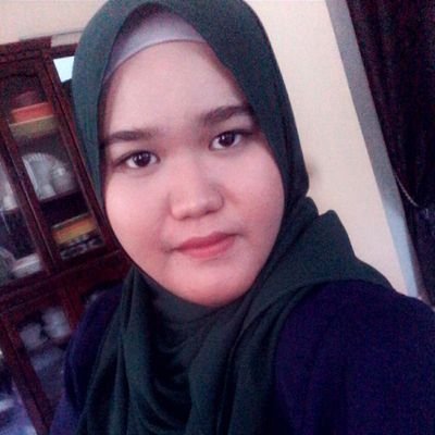 i'm just me..i can't pretend to satisfy others..