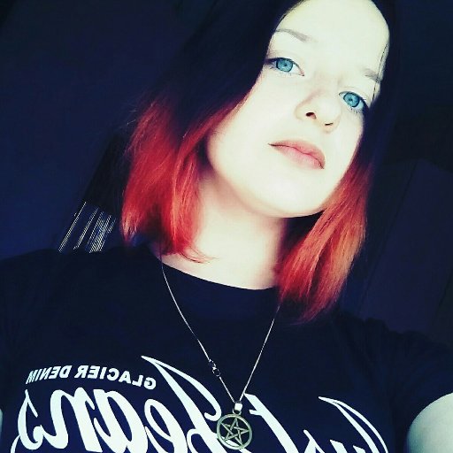 _adb_21's profile picture. студентка, блин🍒