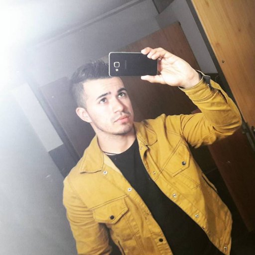 luanrose22's profile picture. Artista de la vida;  vocalista en #ANGELUSpy
fan de #DCComics
💚KF