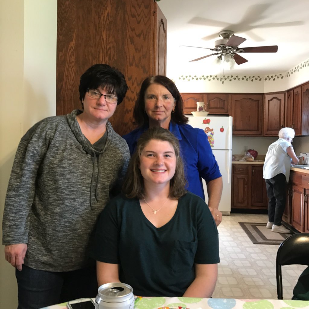 Mel112Spencer's profile picture. 