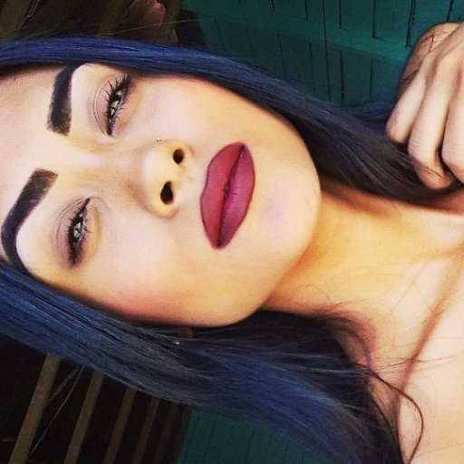 • Official Twitter for Jhúlia Lopez. Instagram: @JhuliaLopez Facebook: Jhúlia Amaral
