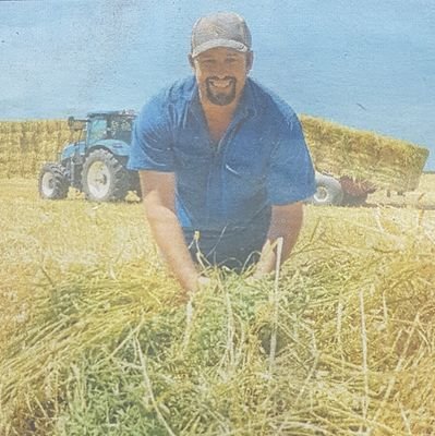 Operations manager at Anna Binna Maitland yorke peninsula growing lentils wheat canola & barley loves growing crops married with 2 boys