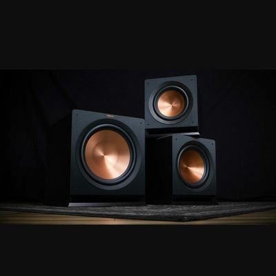 •Bailey's Automotive Audio•
Here to help all your Automotive Audio needs from custom sub boxes, stereo installs, and more! Referral Discounts!