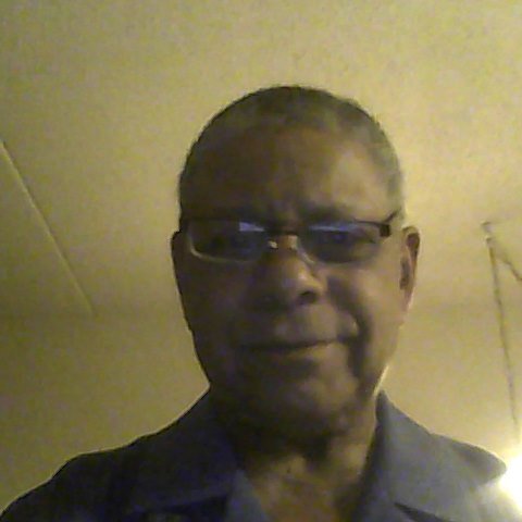 Donald Tillison I,am and internet marketing and business coach and love the game of golf and love to teach Newbie all the in and out of internet marketing