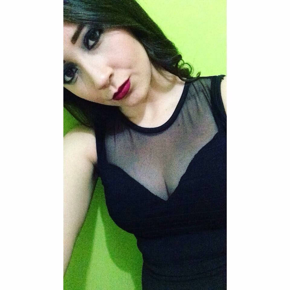 DeAnyi's profile picture. snap. angeleshdz22🤙🏻❤️ fb. Angeles Hernandez.😛❤️