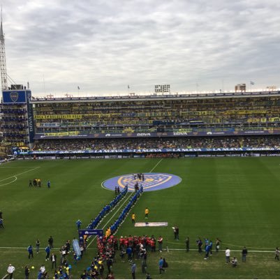 Porteño, hincha y socio de #Boca, lic. en administracion de empresa! Amigo