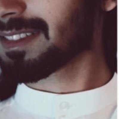 ترى القصيد العذب تطرب له الناس♡ ______________________________________________مثل الهبـوب البارده تنعـش الـروح♡