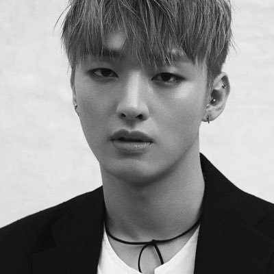 naturalJgraphic's profile picture. Wanna one 사랑하는 #윤지성