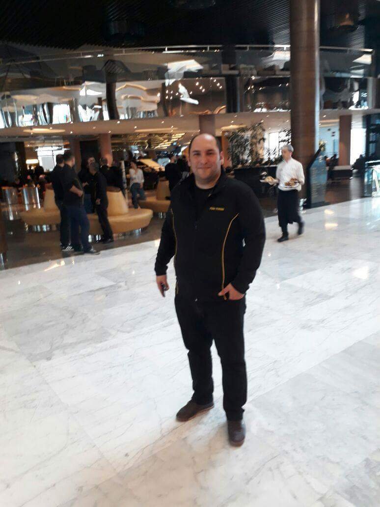 Ancak aptallar ve ölüler düşüncelerini hiç değiştirmezler...