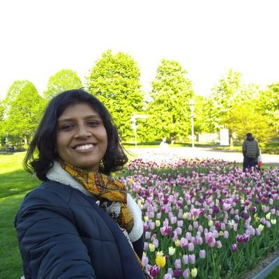 Labour of love @writersmelon  
Digital Marketer, Wannabe writer & singer. 
Lives in 🇩🇪 Dil hai 🇮🇳