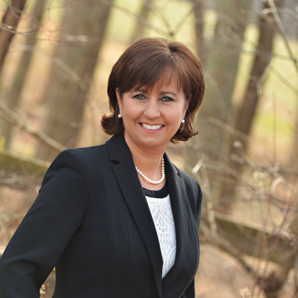 15th president of Carroll University @carrollu | Mother, wife, educator, author | Loves the outdoors and is an active patron of the visual and performing arts