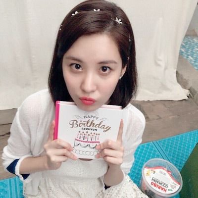 少女時代(マンネ) https://t.co/nU5cYqWUEY
Red Velvet(スルギ)
https://t.co/xVTJIOn5lk
雑食(ほぼLOONA)
https://t.co/gT6cIYQ9Eq