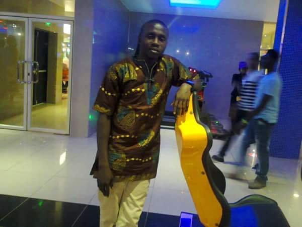 Am an easy going somebody,single but ready to mingle among friends and loved ones