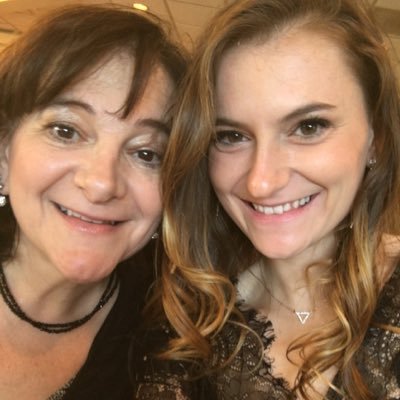 DanaPaul17's profile picture. 