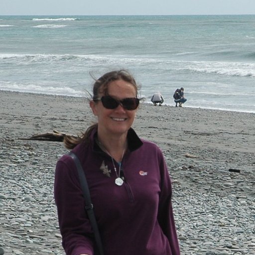 Neuroscientist, STEM ambassador, science public engagement enthusiast. All views my own.