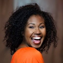 Bronx-born, Harlem grown! Actor on @OITNB.  Harvard '22  @HGSE.  Founder of https://t.co/btfkumv7gA. Lover of 🐶🦋🍕
Email me: info@hairiette.com