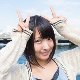 憧れのロングヘアー、アクティブなショートヘアー、ミディアムヘアーも、もっと自由にお洋服を着替えるようにヘアースタイルも着替えたい、ウィッグやエクステを集めました。茶髪黒髪金髪も