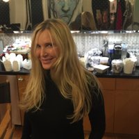 Billie Perry (@billieperry) 's Twitter Profile Photo