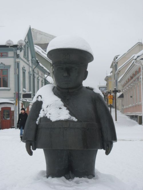 avr2j's profile picture. 