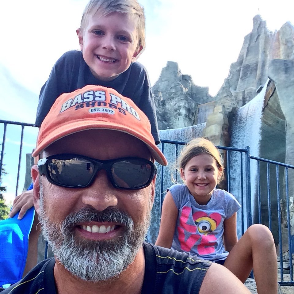 PeterV_GoGensGo's profile picture. I Love Living, Golf, Skiing, Autosports, Fishing & most of all... La Mia Familia #LeafsNation #BlueJays #Raptors #Generals #CowboysNation #MountStLouis #Orillia