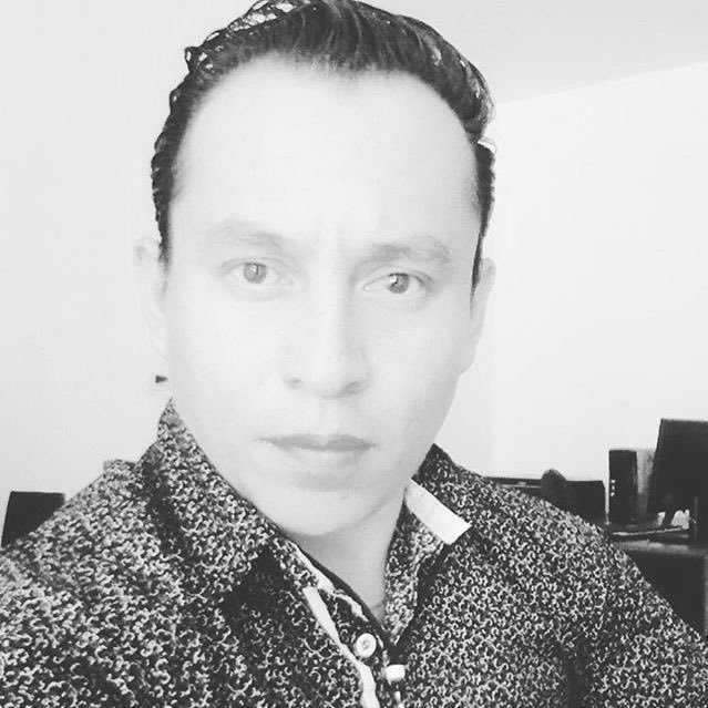 edwarm2's profile picture. Nacimos para cometer errores, no para fingir ser personas perfectas.