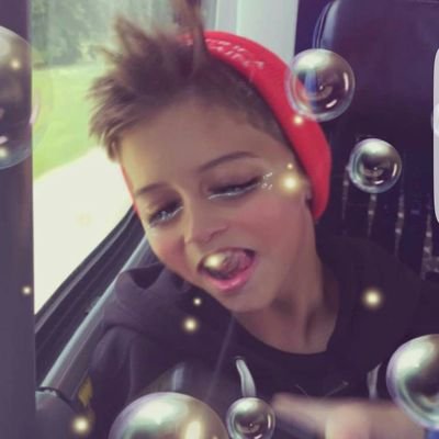 doodiemyter's profile picture. I like CHIKEN NUGGETS,pizza and cizzorz